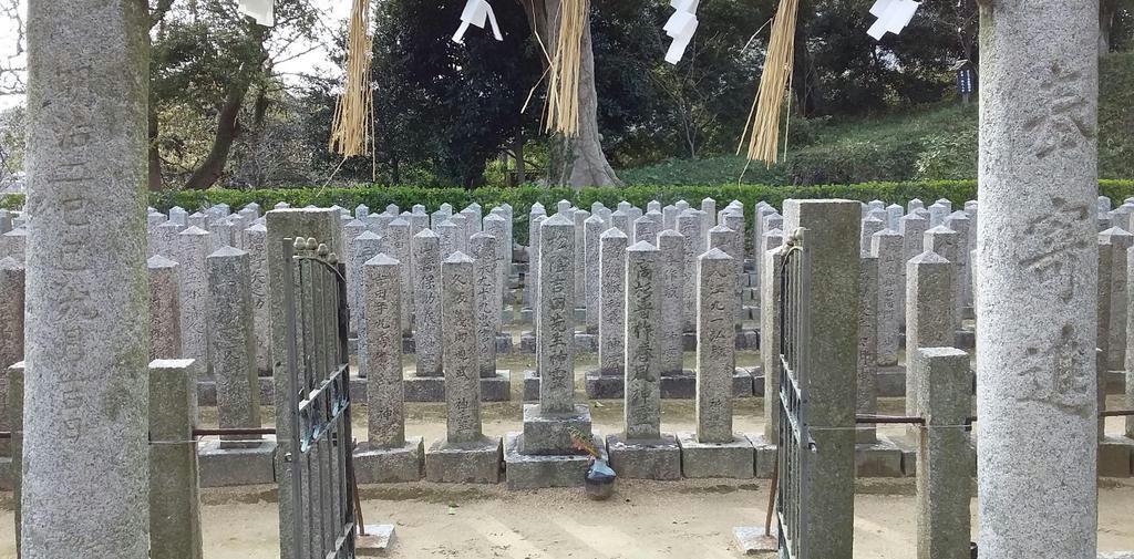 吉田松陰や高杉晋作ら391柱の神霊碑が立ち並ぶ櫻山神社の招魂場=山口県下関市(宮本雅史撮影)
