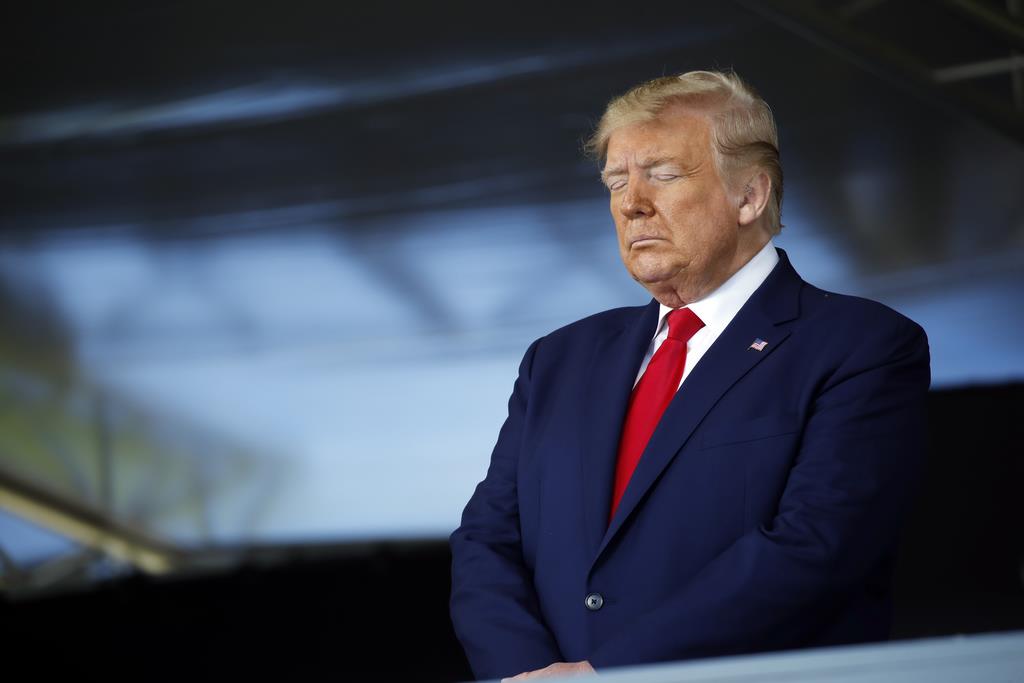 トランプ米大統領=13日、ニューヨーク(AP)