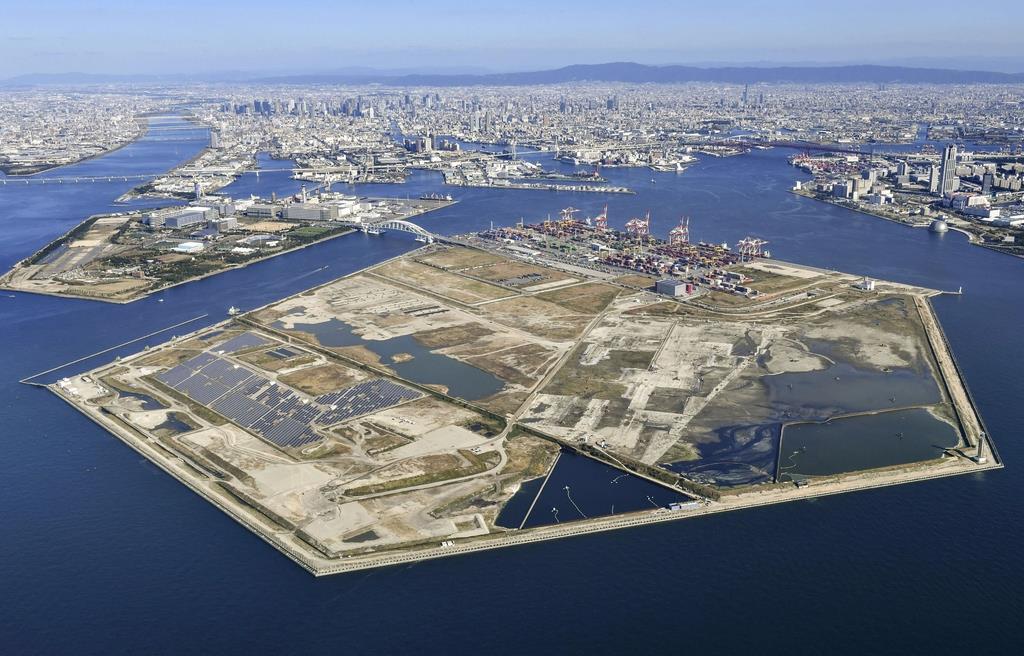 IR建設予定地の大阪湾の人工島・夢洲=大阪市