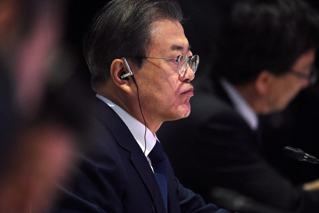 4日、タイで開かれた東南アジア諸国連合(ASEAN)プラス日中韓の首脳会議に出席した韓国の文在寅大統領(ロイター)
