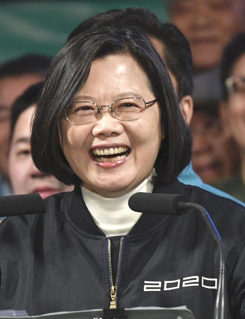 台湾総統選で再選された蔡英文総統（共同）