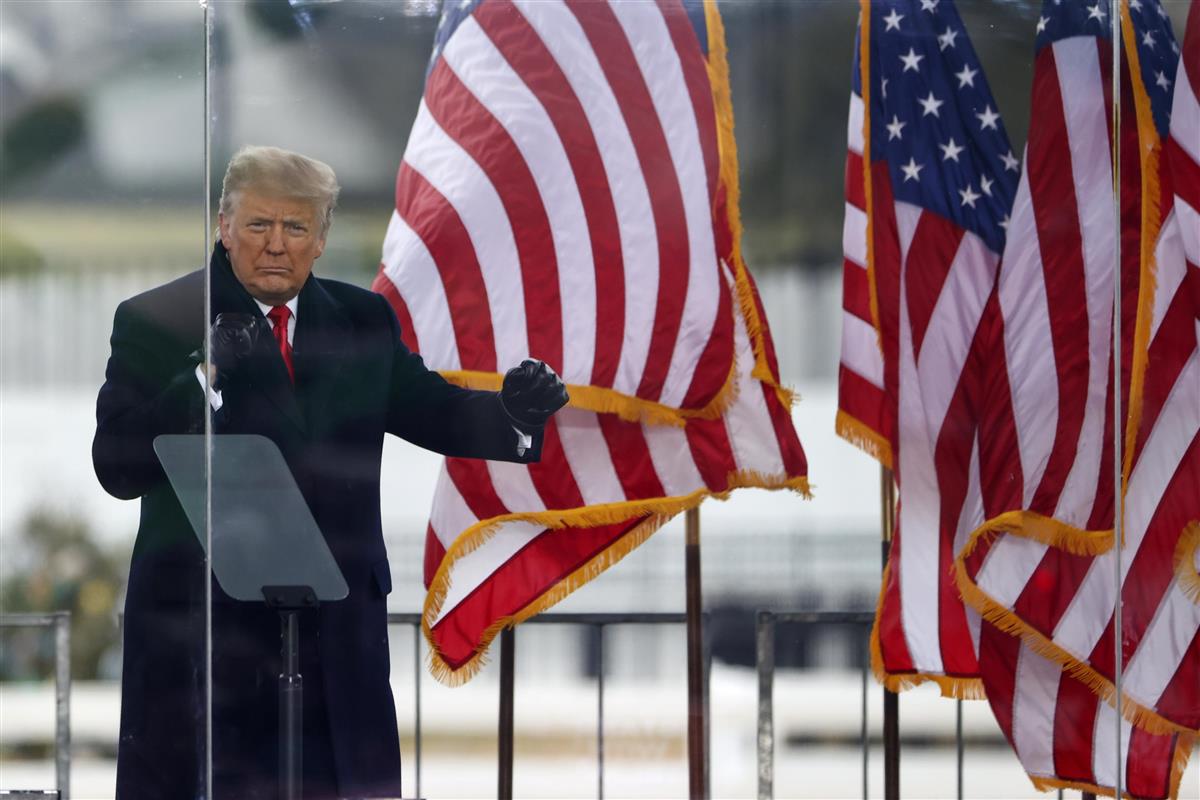 6日、米ワシントンで開かれた大規模集会に出席したトランプ大統領(ゲッティ=共同)