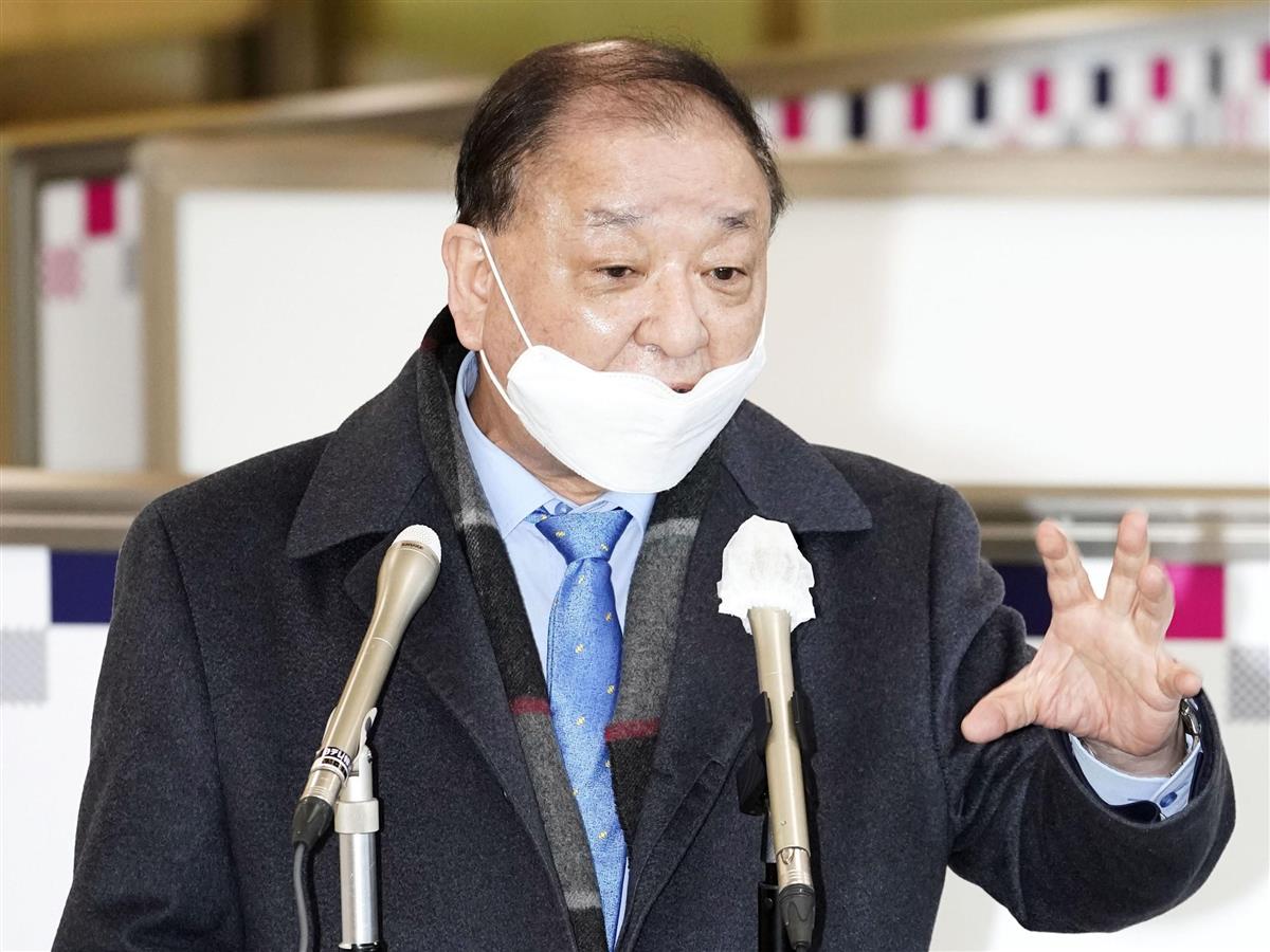 成田空港に到着し、取材に応じる韓国の姜昌一・駐日大使=1月22日