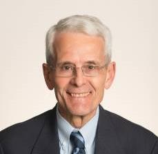 ジョージワシントン大学のロバート・サター教授