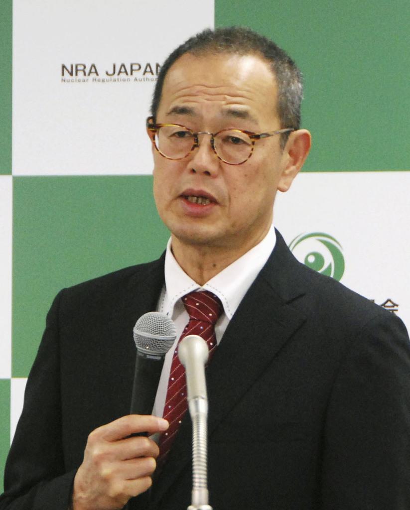 記者会見する原子力規制委員会の更田豊志委員長=10月30日、東京都港区