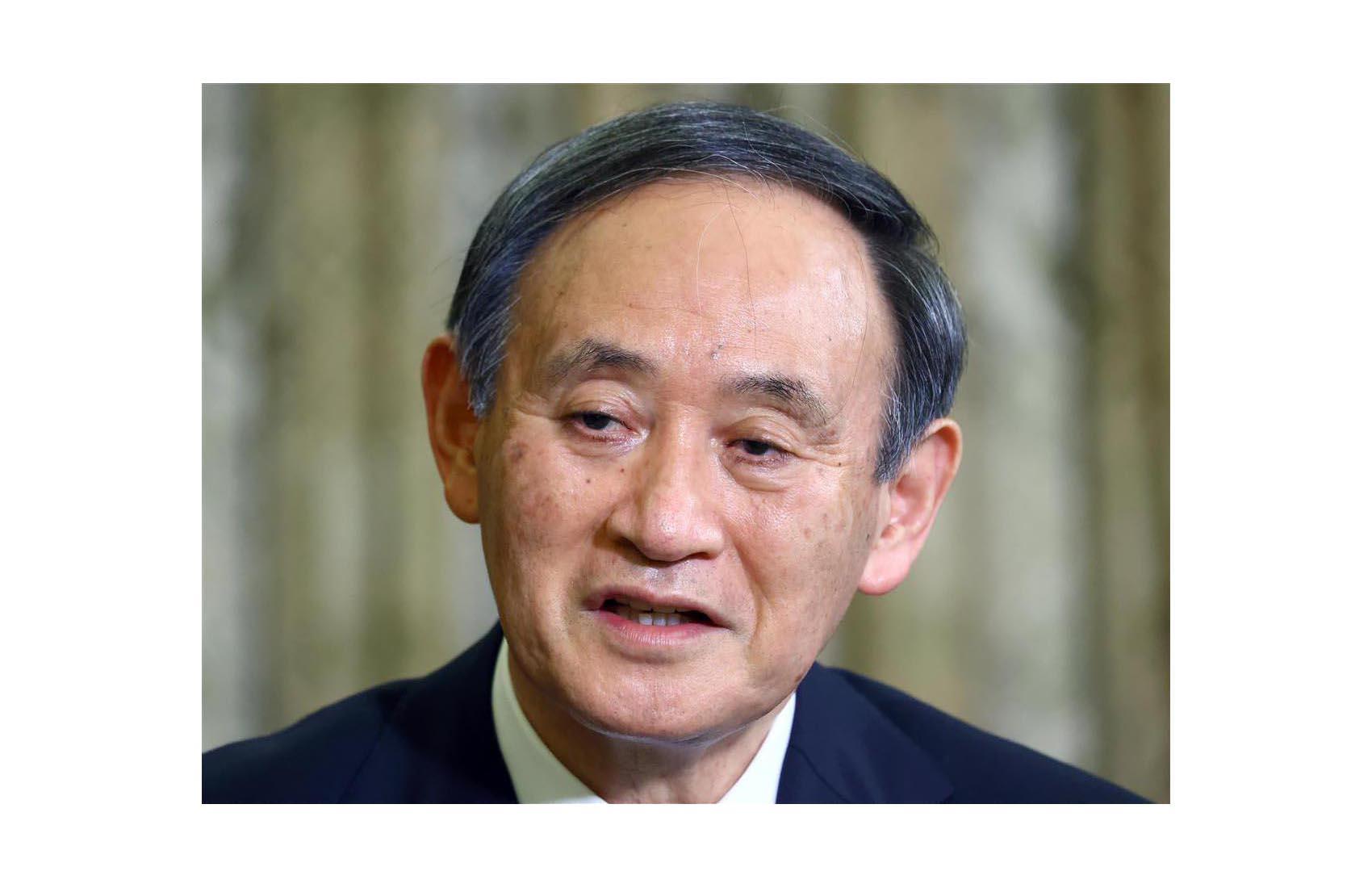 菅義偉首相=12月18日午後、首相公邸(春名中撮影)