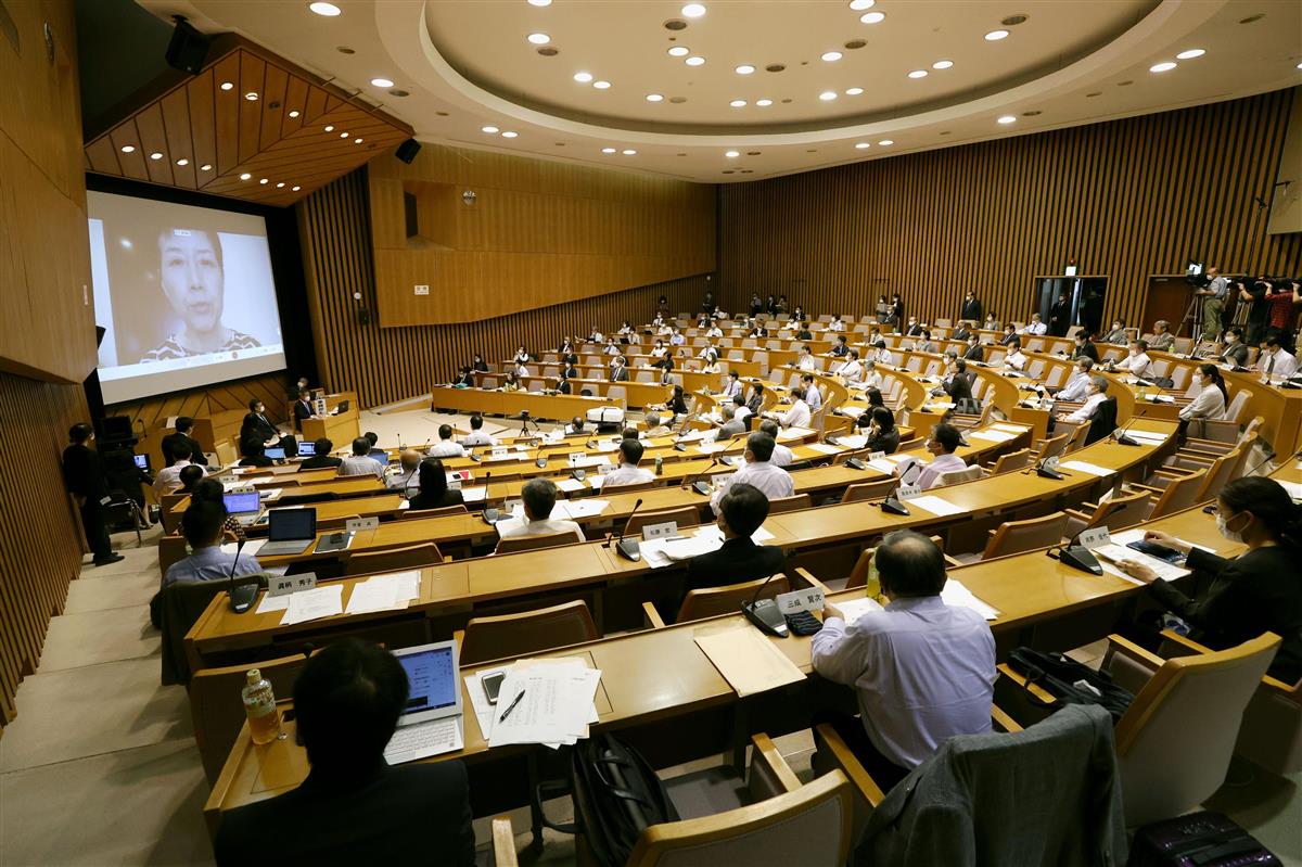 東京都内で開かれた日本学術会議の総会=10月2日