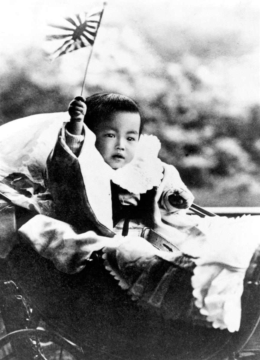 満1歳の頃の裕仁親王