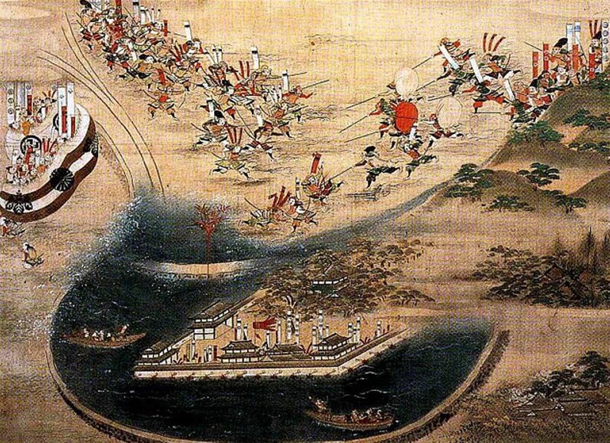 江戸時代のものとみられる「惣光寺由来并(ならびに)太田城水責図」(和歌山市提供)。太田城を攻める様子が描かれている