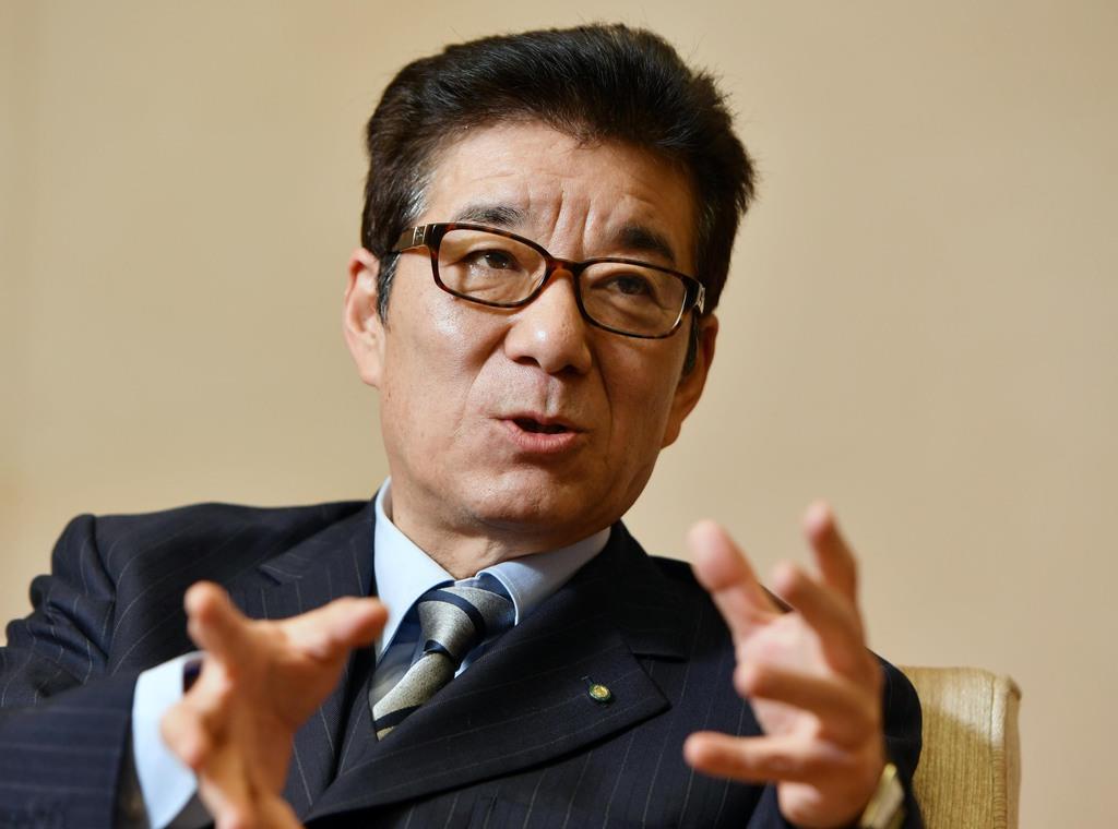 インタビューに答える松井一郎大阪市長=7日、大阪市役所(南雲都撮影)