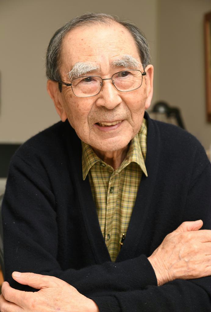 評論家・社会学者の加藤秀俊(酒巻俊介撮影)