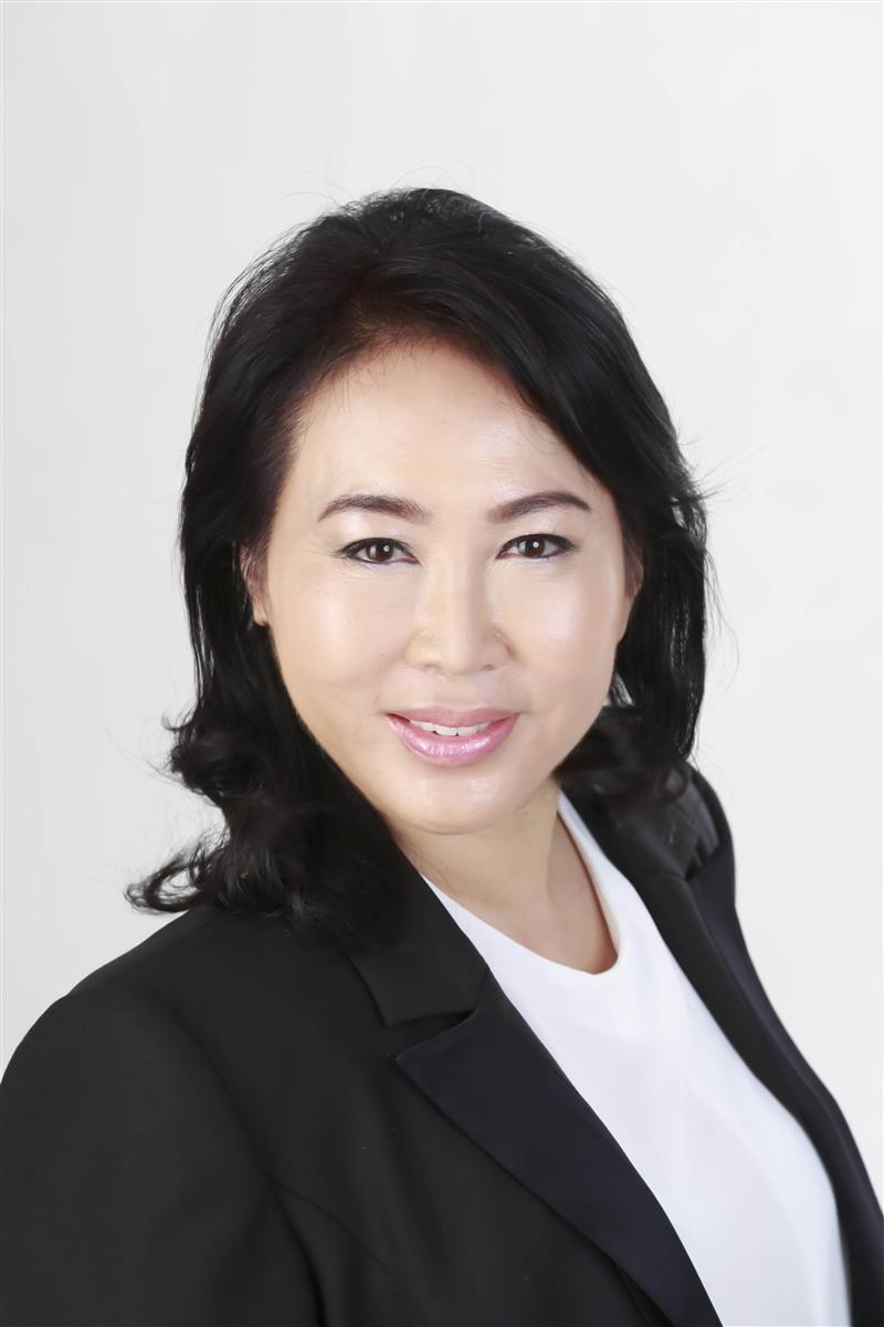 加藤康子氏